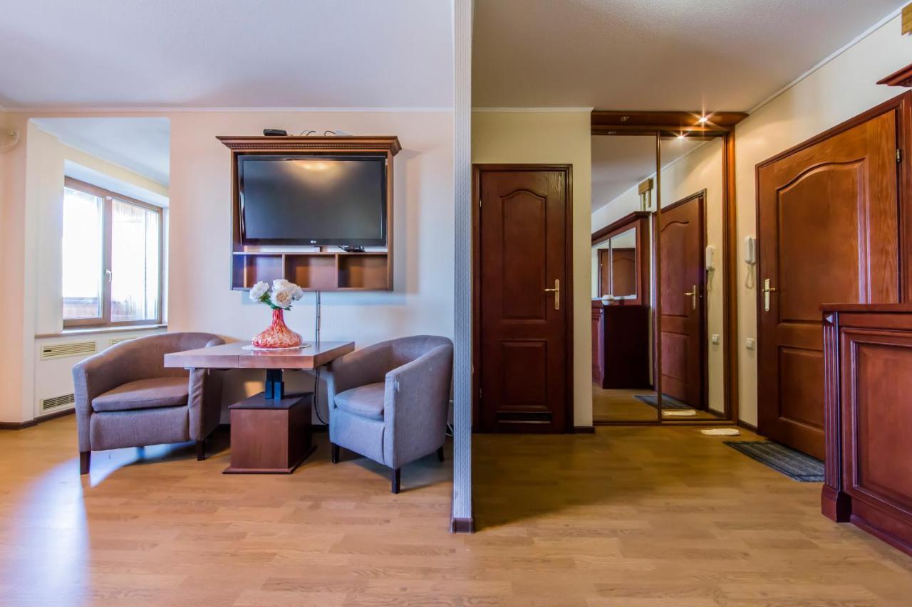 Two-Room Apartments On Maidan Nezavisimosti Kiev Exteriör bild